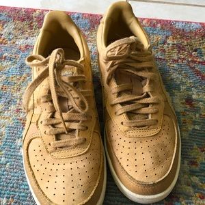 Onitsuka Tiger Tan Sneakers size 6.5